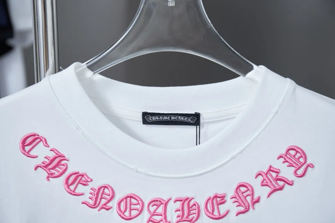 🅿️200 Ch*ome Hearte 25SS early spring new style, appliqué embroidered heart cross short sleeves, light luxury, essential item for daily commuting for men and women, correct version, welcome to compare, detailed features · 320g 100% pure cotton double yarn jersey fabric · Custom dyed in the same vat, special thickened 32 pieces double-strand 1X1 thread · Imported Tajima machine embroidery tatami embroidery ➕This cloth patch embroidery · Collar, cuffs, and hem hand-worn craftsmanship · Double-needle stitching across seams · Original main mark, washed tag, branded moisture-proof paper packaging Color: Black/White Size: S/M/L/XL